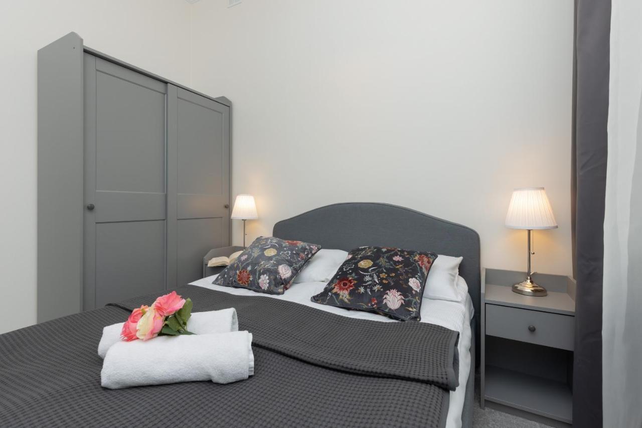 Warszawa Ochota Modern Apartment For Families By Noclegi Renters Екстер'єр фото